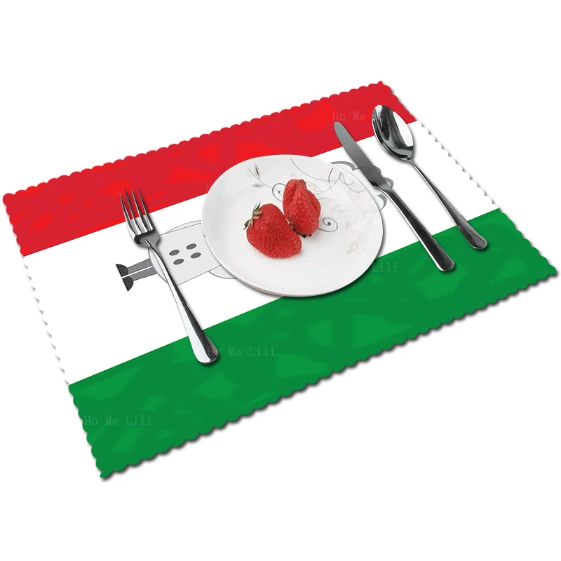 Sorridente Cartoon Chef Keep Trays Gourmet Steak Beef Over Italian Flag Caricature Tovagliette In Tessuto Di Poliestere