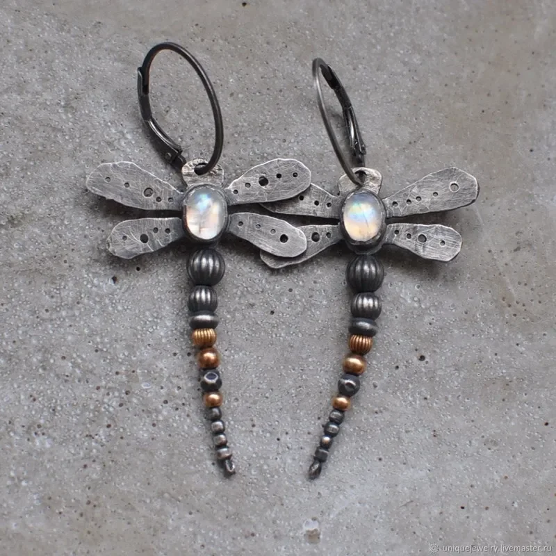 

Vintage Silver Color Dragonfly Earrings Ethnic Metal Inlay Moonstone Two Tone Beaded Dangle Earrings for Women Jewelry