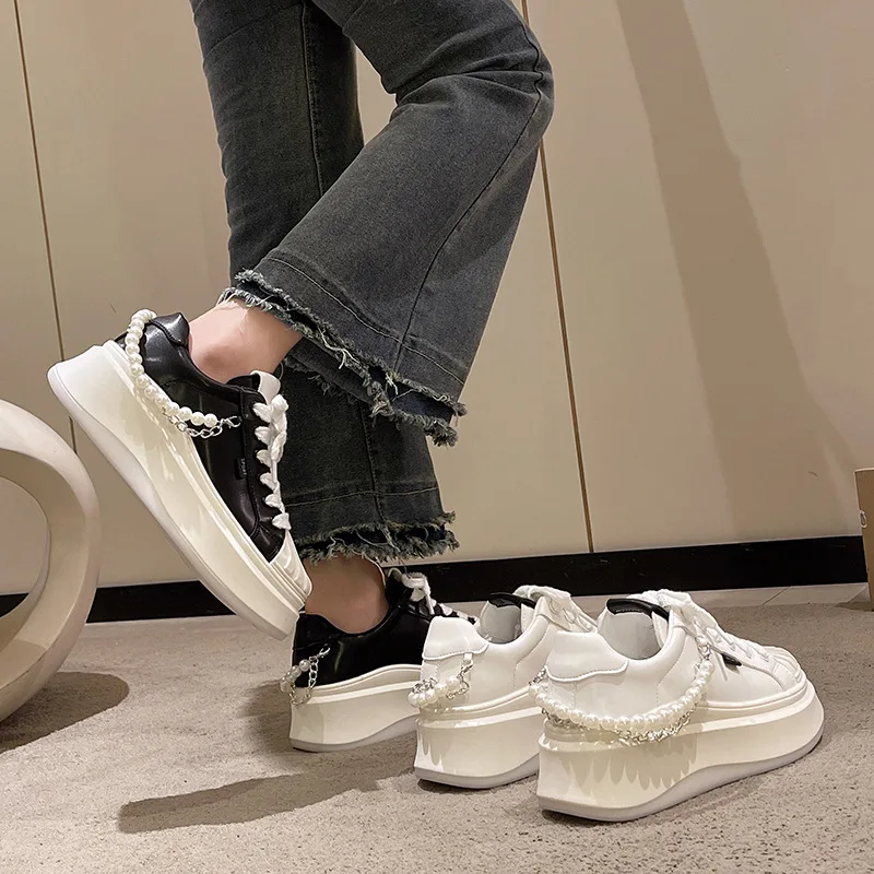 New Women's Casual Thick Sole Sports Little White Shoes Versatile Comfortable and Waterproof Matsuke Shoes