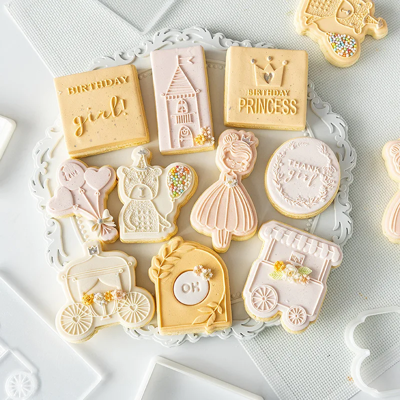 Princess Castle Cookie Press Stamp Cake Decoration Tool Acrylic Cartoon Biscuit Mold Fondant Pastry Cookie Cutter cookie cutter baking mold cookie mould fondant cutter cookie maker press kit