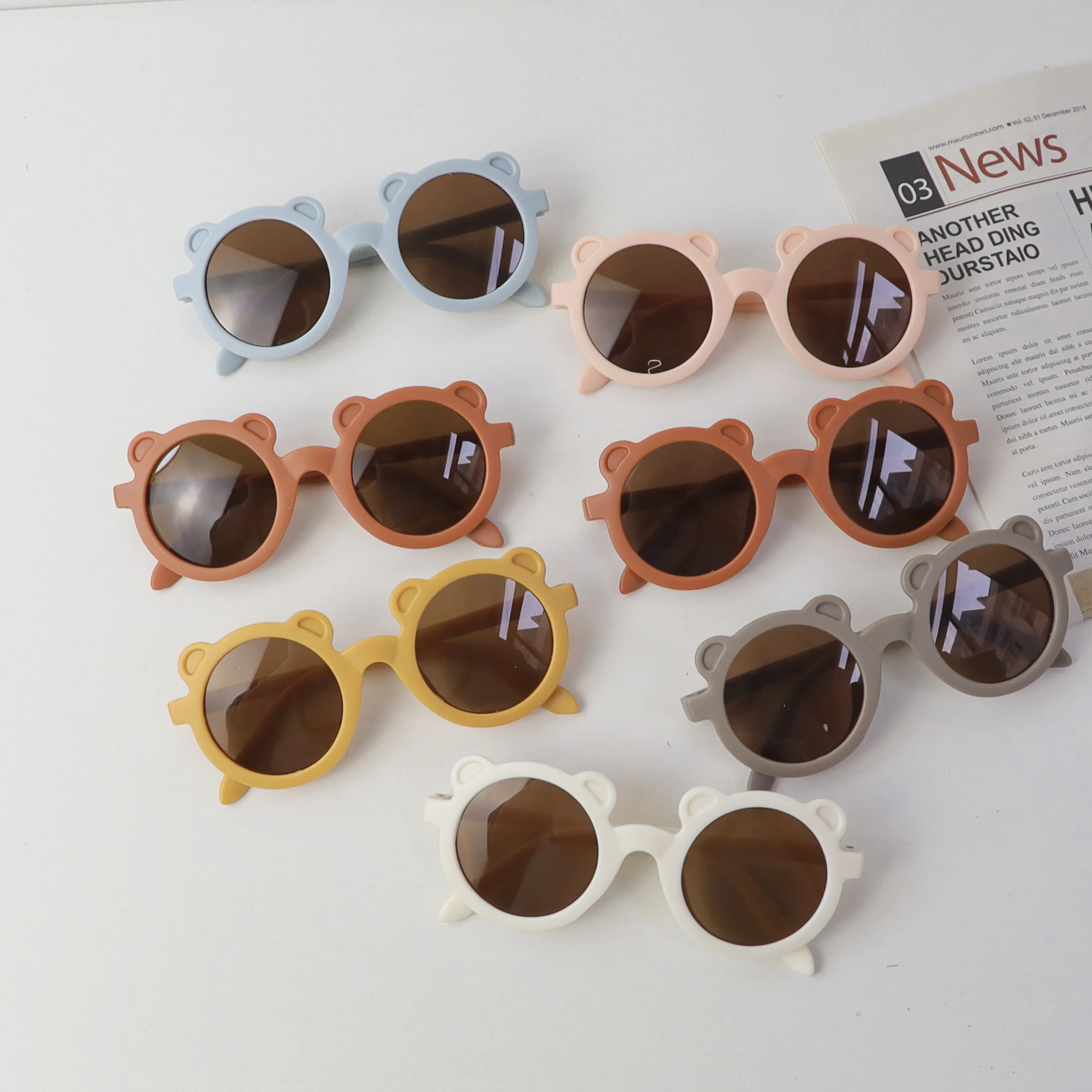 

Bear Round Frame Retro Sunglasses Children's Birthday Party Decoration Props Cute Stylish Sun Protection Sunglasses for Children