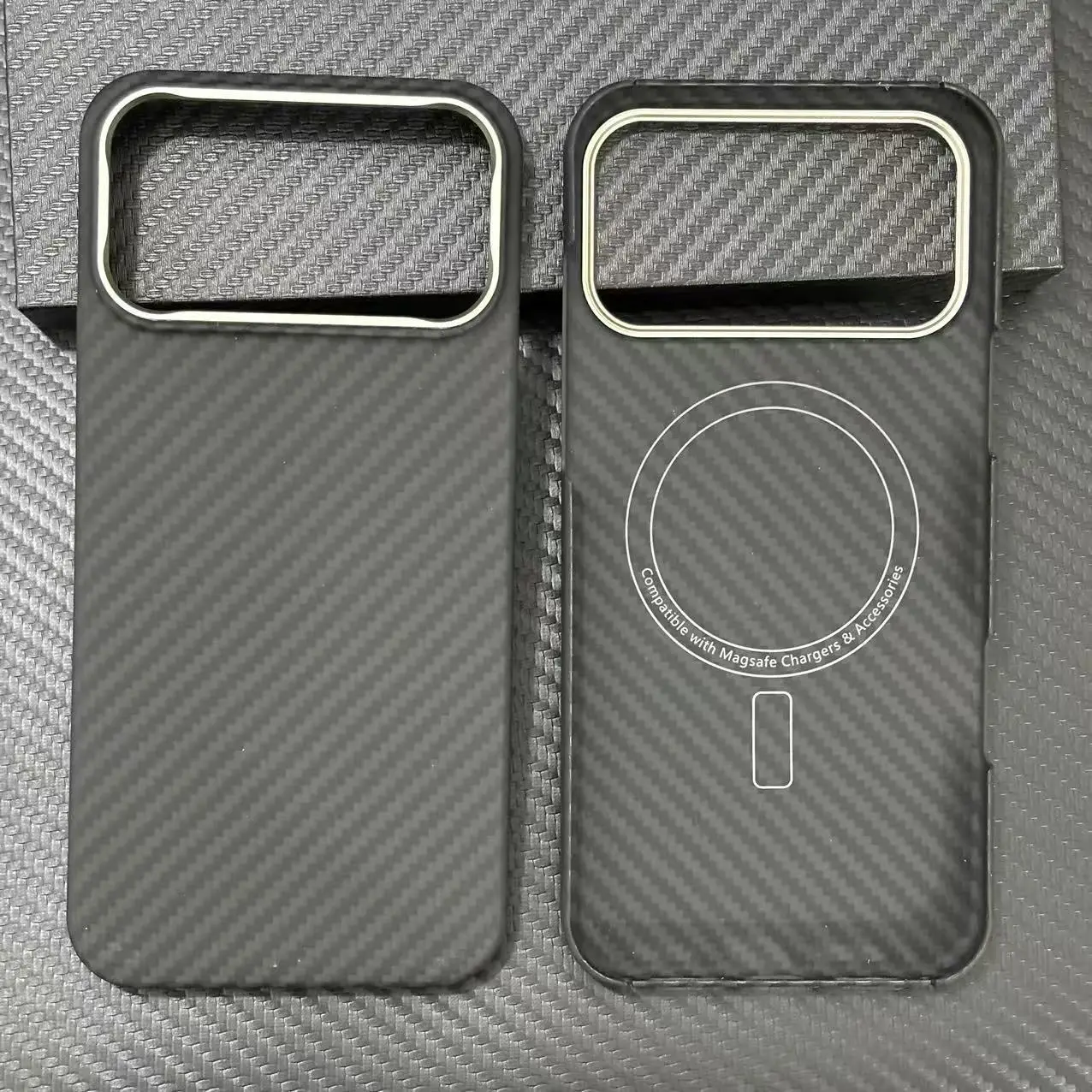 Luxury Kevlar Ultra-Thin Lightweight Phone Case with MagSafe and Anti-Bumping Protection