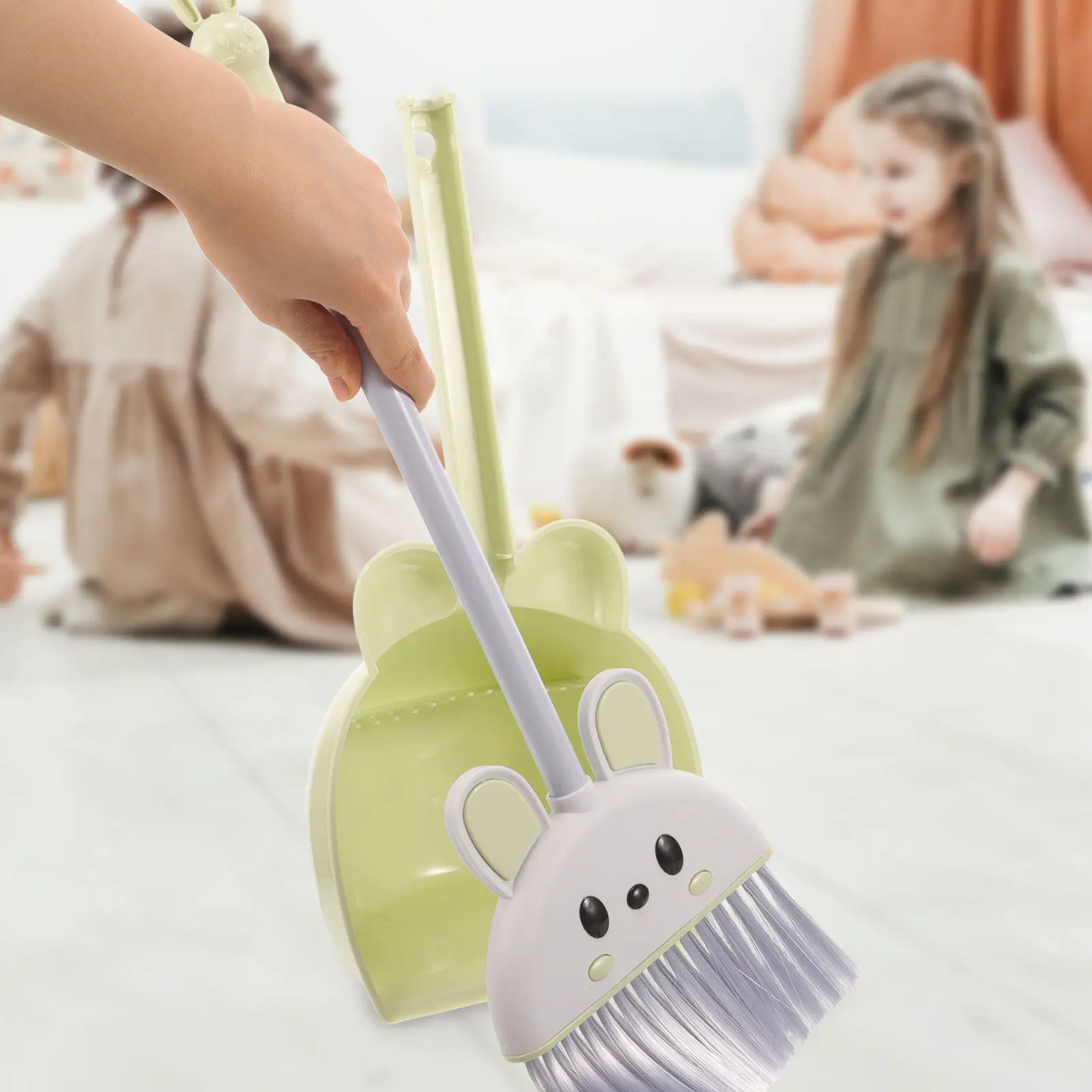 1 세트 어린이용 빗자루 쓰레받기 키트 안전하고 매끄러운 표면 정밀한 솜씨 어린이를 위한 소형 청소 세트 집에서 가사 실습하기