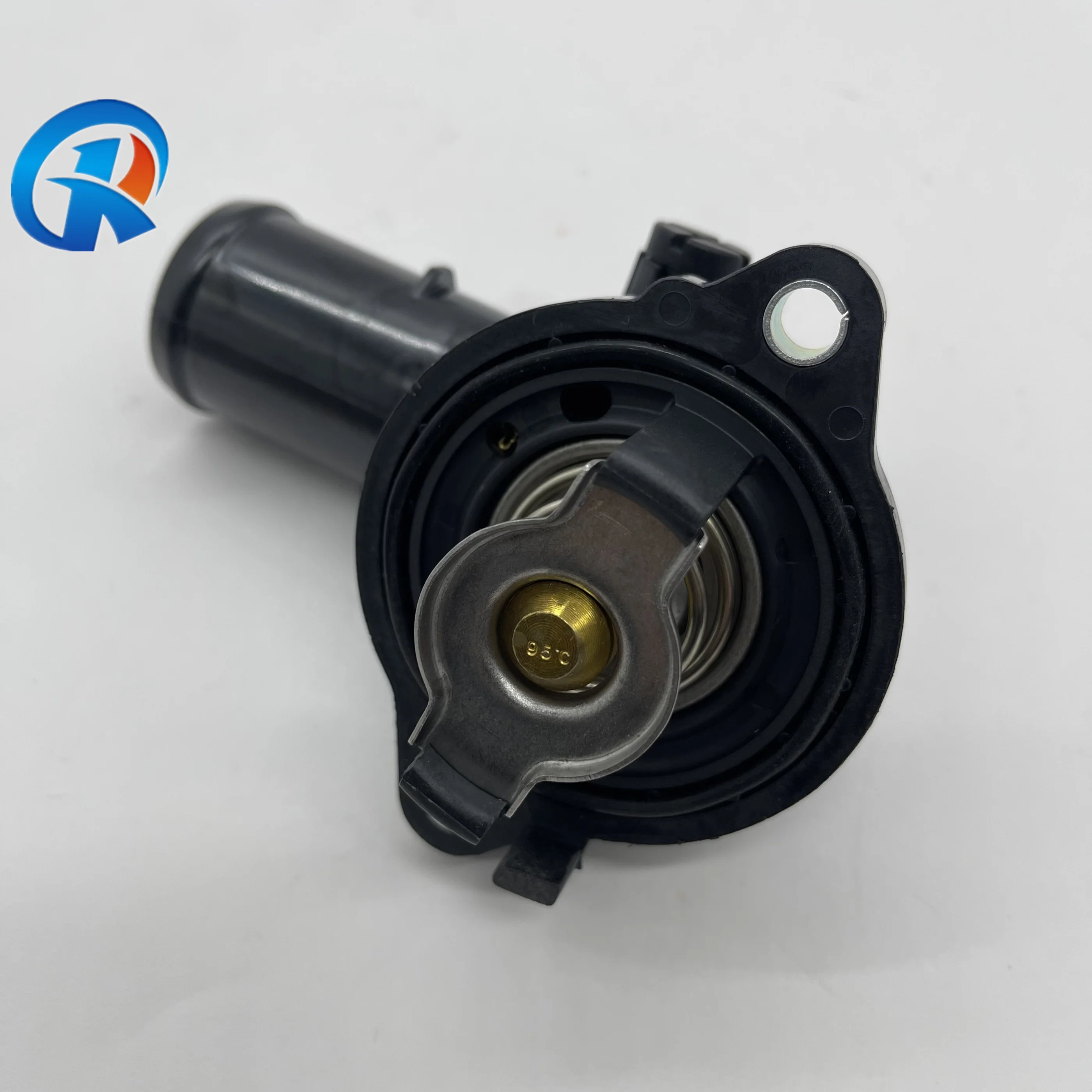 Car Thermostat 323056 330424 For maserati quattroporte ghibli Cooling Thermoregulator