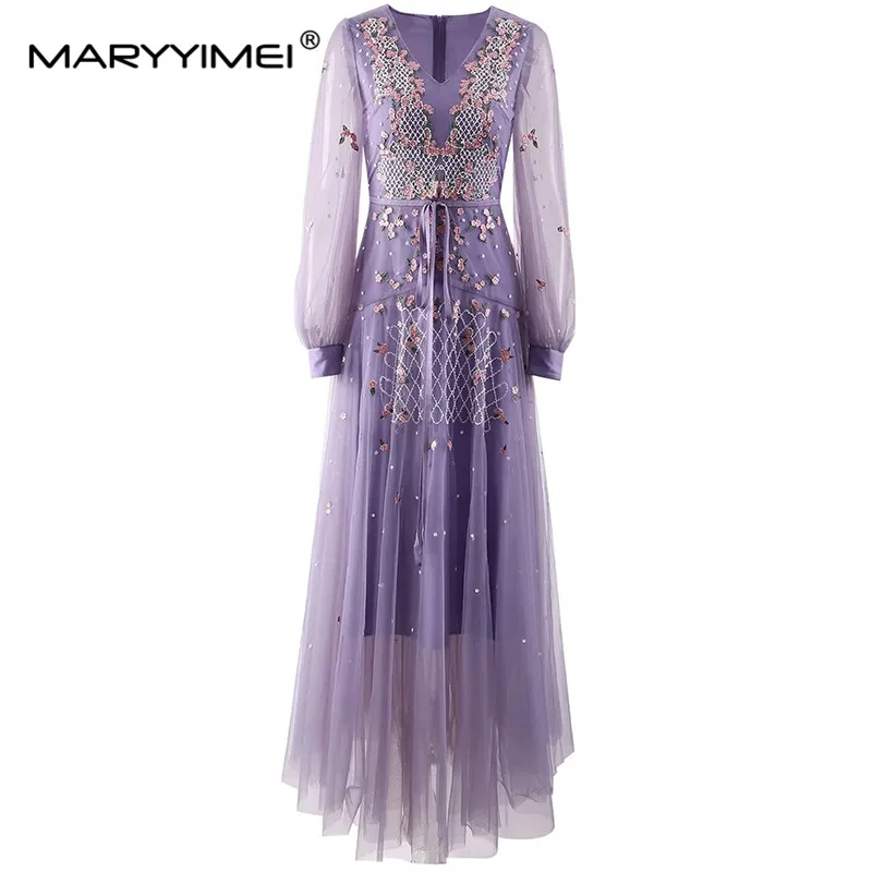 

MARYYIMEI New Fashion Runway Designer Women's V-Neck Tulle Long Sleeve Press Pleated Closed Waist Embroidered Slim-Fit Dress