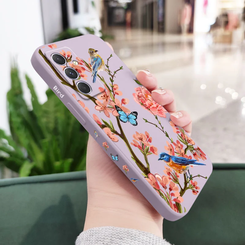 Elegant Bird and Floral Design Phone Case