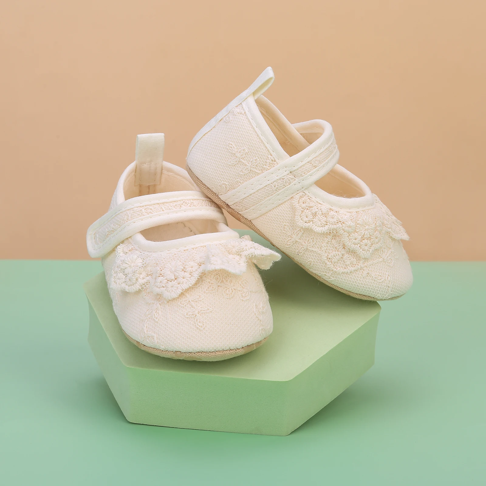 BeQeuewll Infant Baby Girls Shoes Non-Slip Soft Soled Lace Bowknot Flats Toddler First Walker Spring Autumn Princess Shoes 5