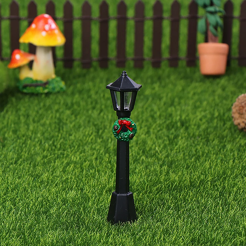 1/12 Dollhouse Mini Street Light Models Dollhouse Christmas Street Lamp Ornament Dolls House Micro Fairy Garden Decoration 3