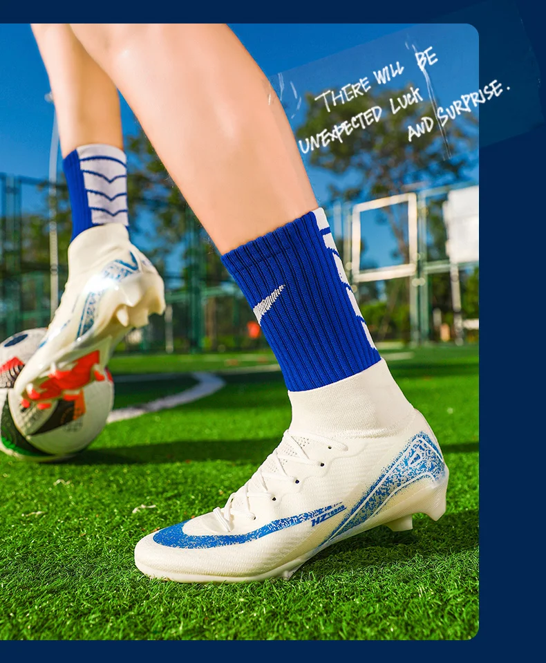 Men Football Boots High Quality Soccer Shoes 2025 New Ultralight FG/TF Soccer Cleats High Top Grass Training Football Boots