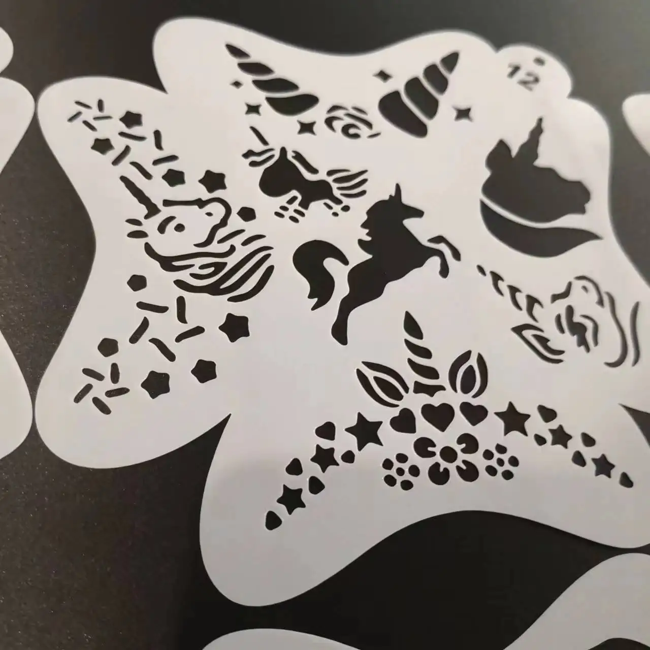 Face Painting Template Professional 10pcs Children Face Painting Stencils Washable Easily Use DIY Stencils Template 13*13cm