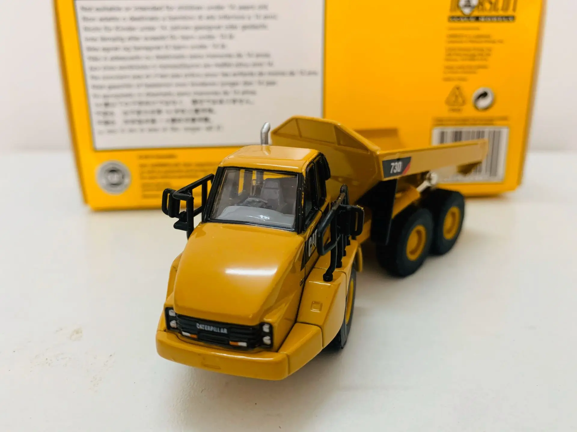 Norscot Caterpillar Cat 730 Articulated Truck 1/87 Scale DieCast