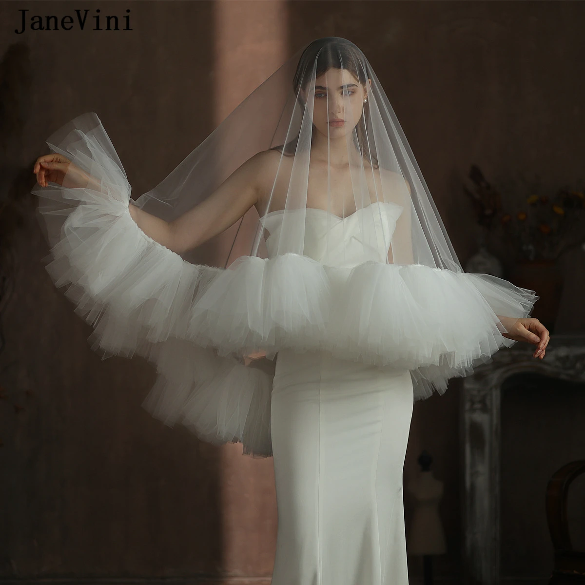 

JaneVini 2023 Luxury Off White Short Bridal Veils Tiered Ruffles Edge Two Layers Soft Tulle Veil Women Wedding Hair Accessories