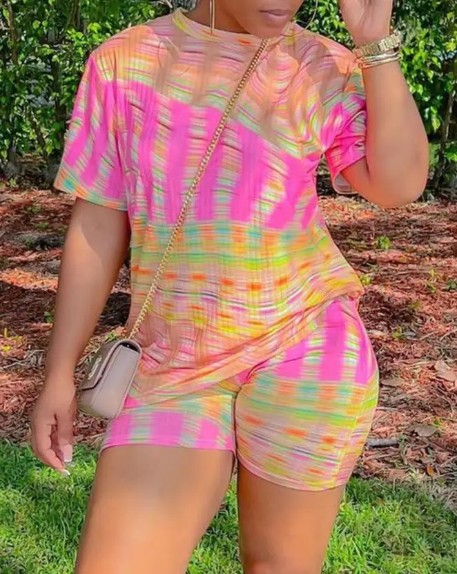 Women Vacation Set 2024 Summer Latest Casual Fashion Comfortable O-Neck Abstract Print Rainbow Ombre Top&daily Beach Shorts Set