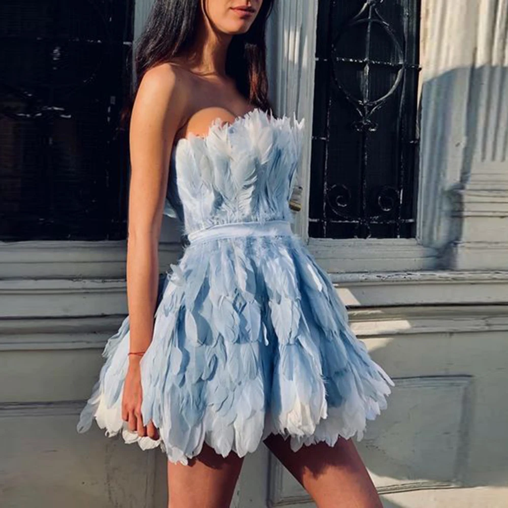 Robe de bal courte en plumes, Sexy, sans bretelles, fermeture éclair au  dos, Mini tenue de soirée de Cocktail, sur mesure, 2021