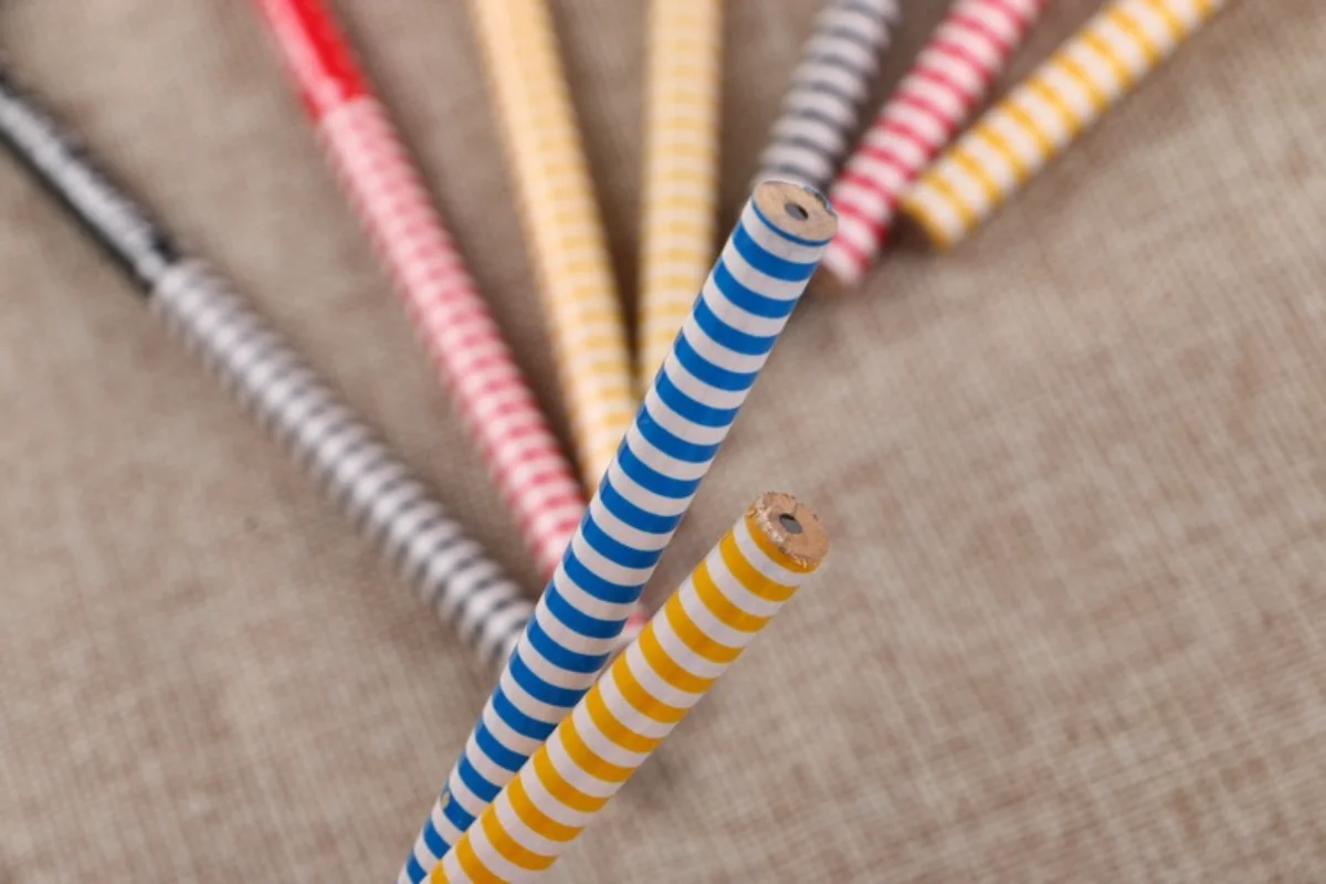 12 Pcs Wholesale Cute Cartoon Pencil with Rubber Kindergarten Prize Gift Brush Creative Stationery Student Sketch Drawing Pencil 4