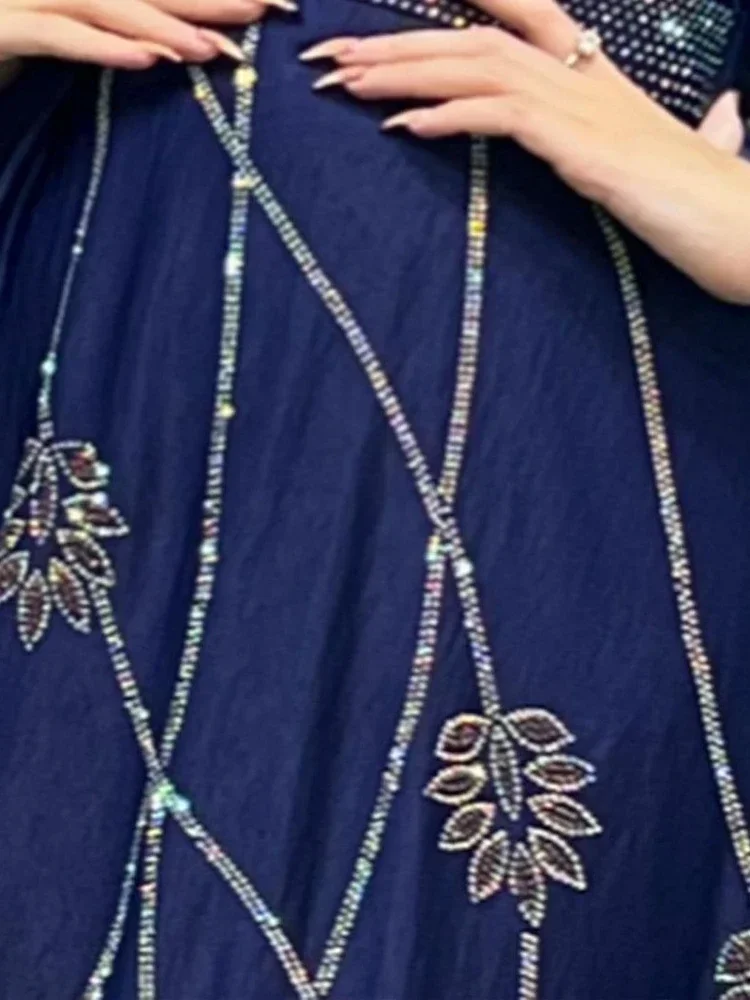 جلابية موف غامق بتطريز فضي ناعم