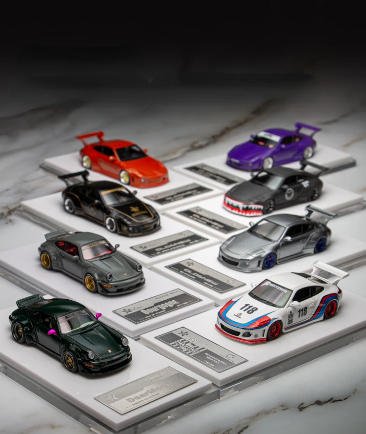 

Fuelme 1:64 For RWB 911 964Old & New 997 Limited to 499 Units Resin Metal Static Car Model Toy Gift