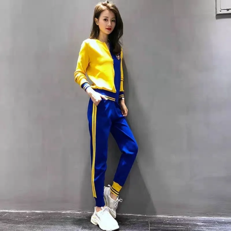 Рисунок 3 - Модный вязаный свитер на молнии