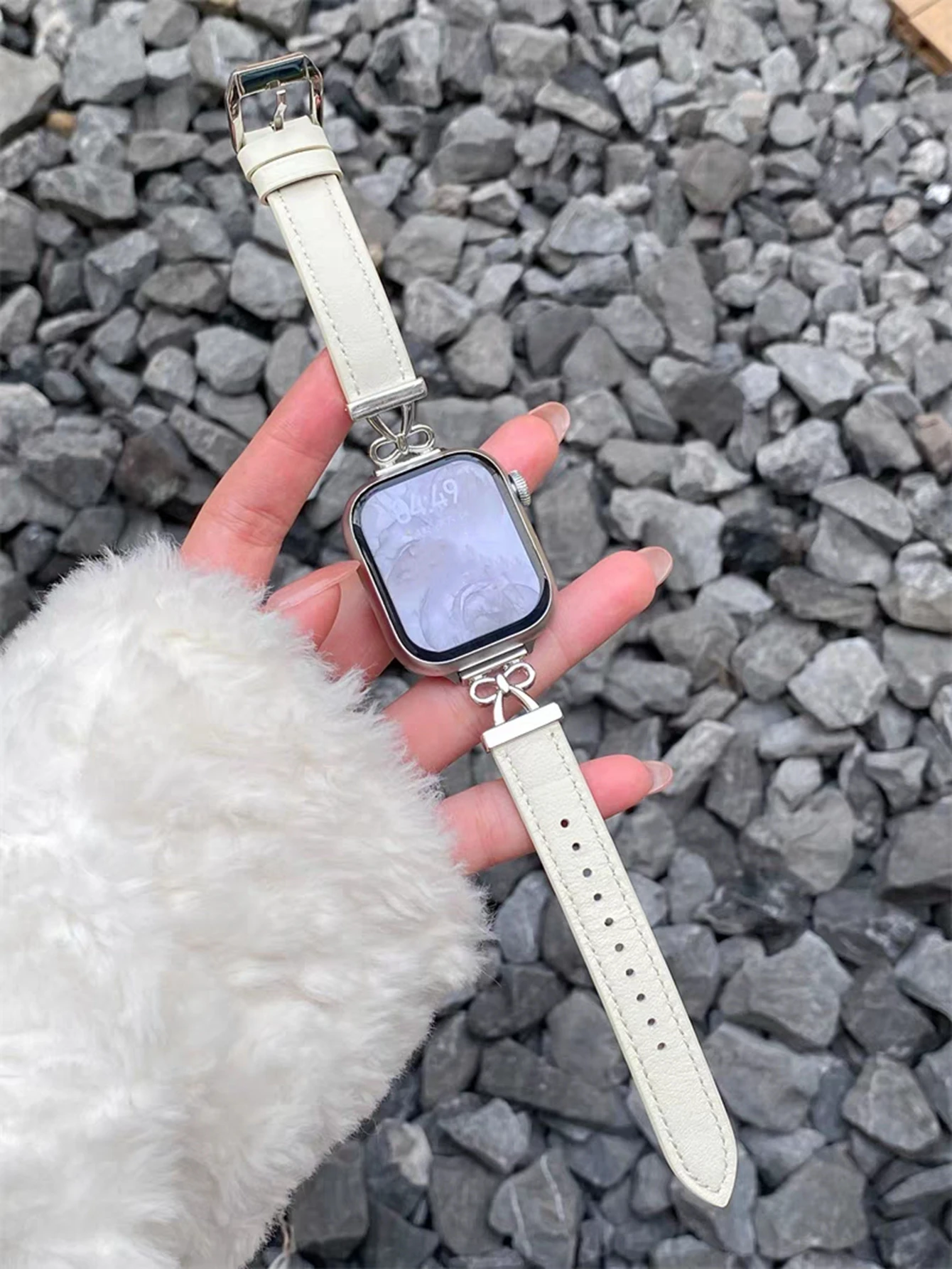Elegant Leather Loop Wristband