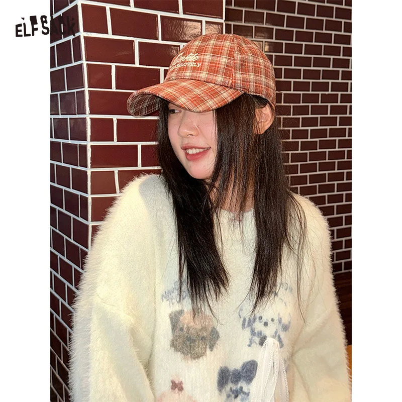 ELFSACK 2025 겨울 신상품 프레피 귀여운 체크무늬 야구 모자 여성용