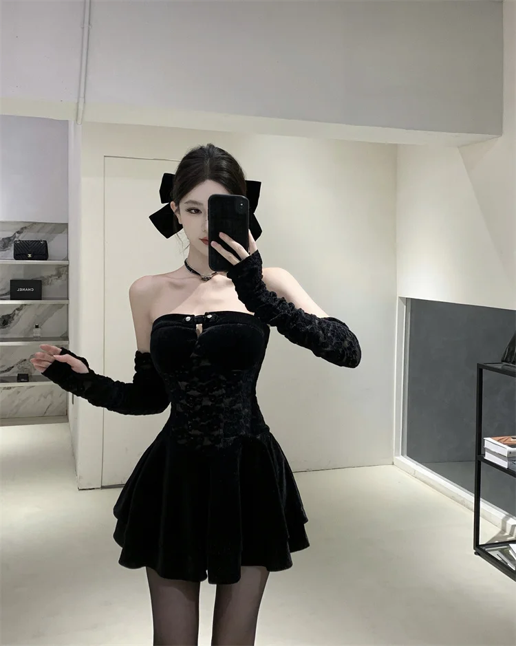 Minivestido gótico Y2K sin tirantes para mujer, vestido de fiesta de noche de retazos de encaje de terciopelo negro, corte en A, ajustado, sexy, para graduación, nuevo