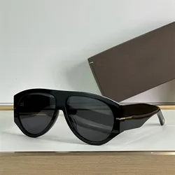 Oversized Women's Luxury Fashion Gradient Sunglasses with Big Retro Frame (Black)