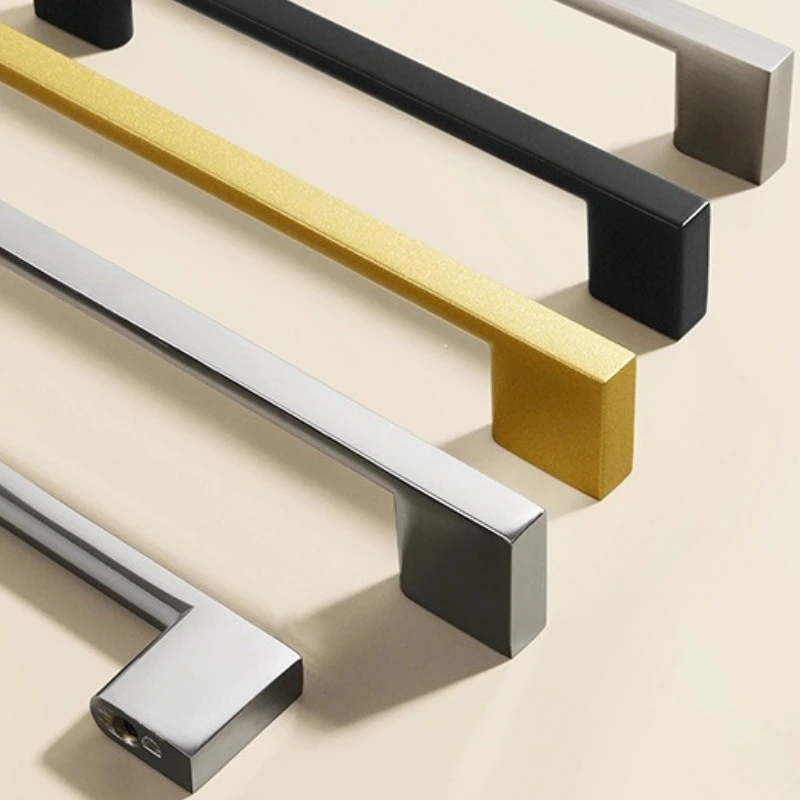 มือจับประตูตู้เสื้อผ้าสีทองหรือสีดำ ทำจากอลูมิเนียมอัลลอยด์แข็งแรง ทนทาน ใช้ได้กับตู้ในห้องนอนและเฟอร์นิเจอร์ครัวสไตล์อเมริกัน 1