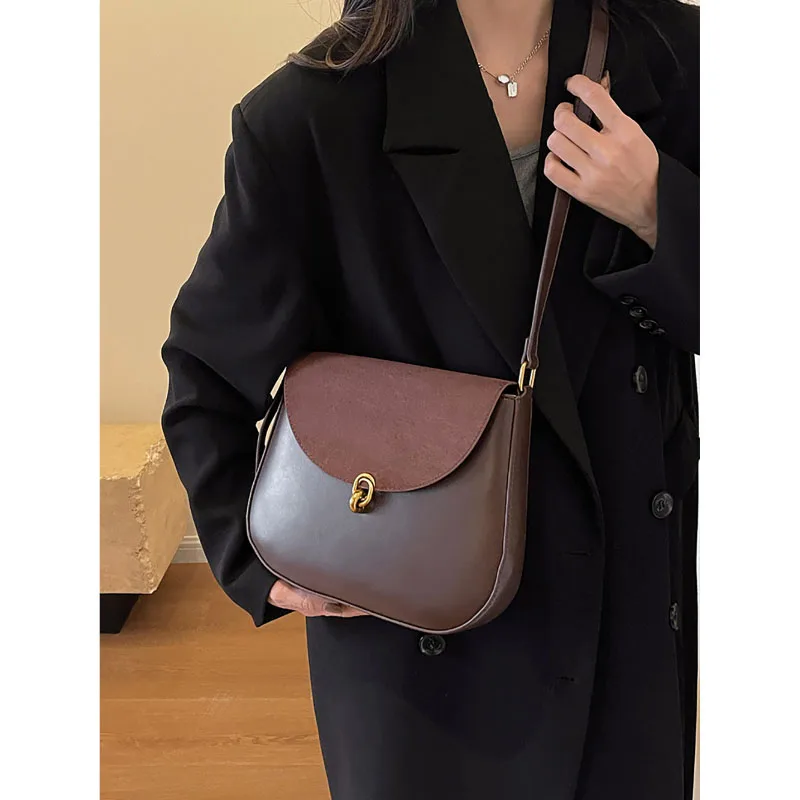 

Высококачественная текстурная женская сумка через плечо, французская винтажная матовая сумка через плечо, новинка весны 2024, цветная контрастная модная дорожная сумка