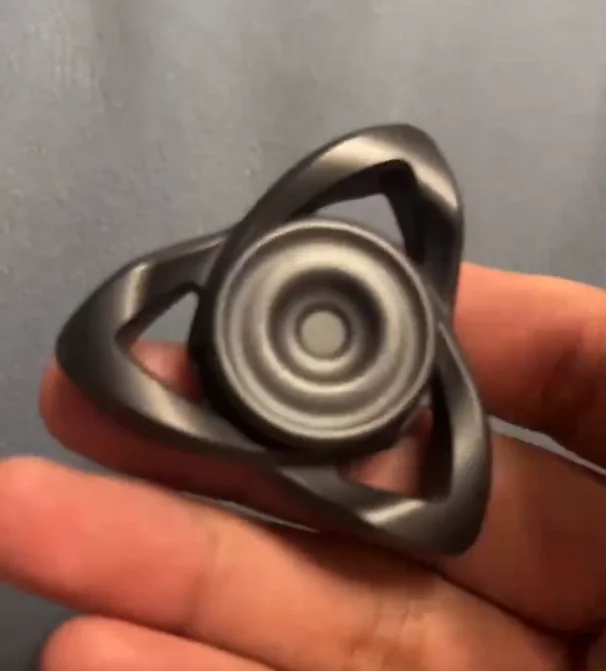 

Second hand EDC BrightBlood sin Zircon washing Fingertip gyroscope