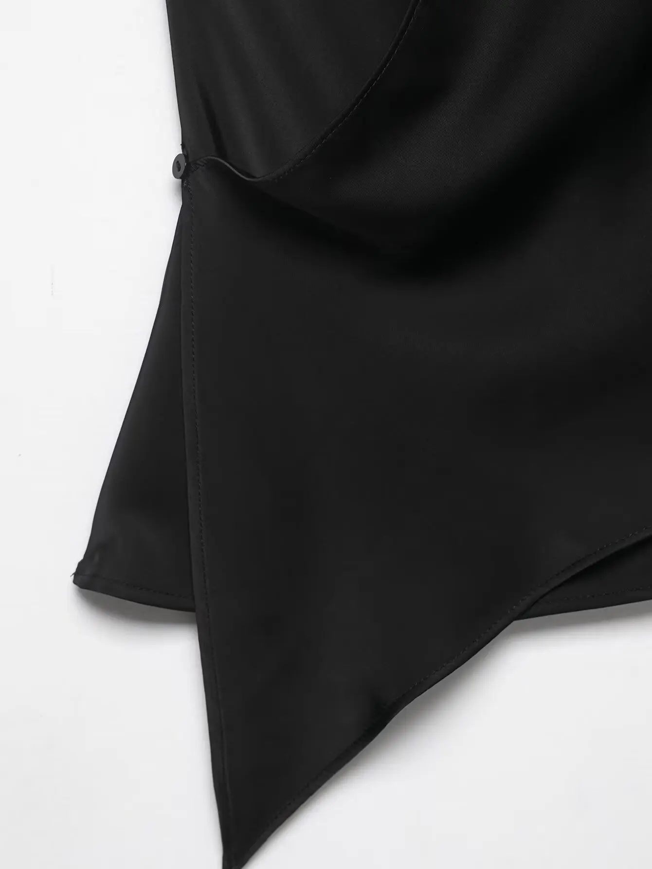 HH Damen Sommer Neue Mode Einfarbiges Seiden-Satin Texturiertes Neckholder-Top Weibliches Elegantes Sexy Rückenfreies Party-Top mit Asymmetrischem Saum – Detail 15