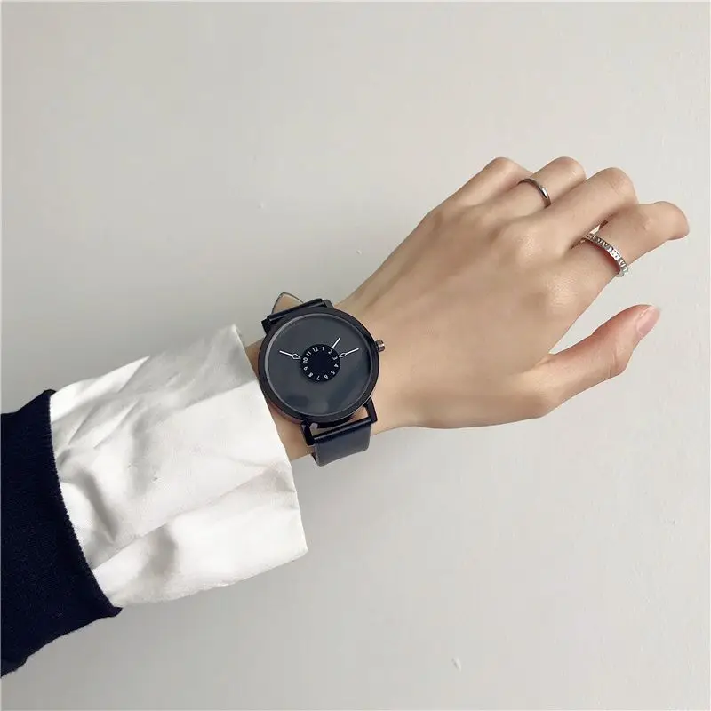 Personality Reverse Pointer Women and Man Quartz Watch Simple Black White Couple Belt Wristwatch
