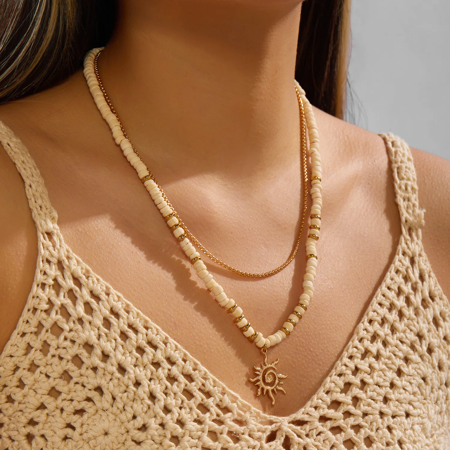 5 Stile Übertriebene Sonnenanhänger-Halskette für Damen und Herren, Kreative Kokosnuss-Rohr-Reisperlen-Choker, Sommerurlaub-Schmuckgeschenke – Detail 1