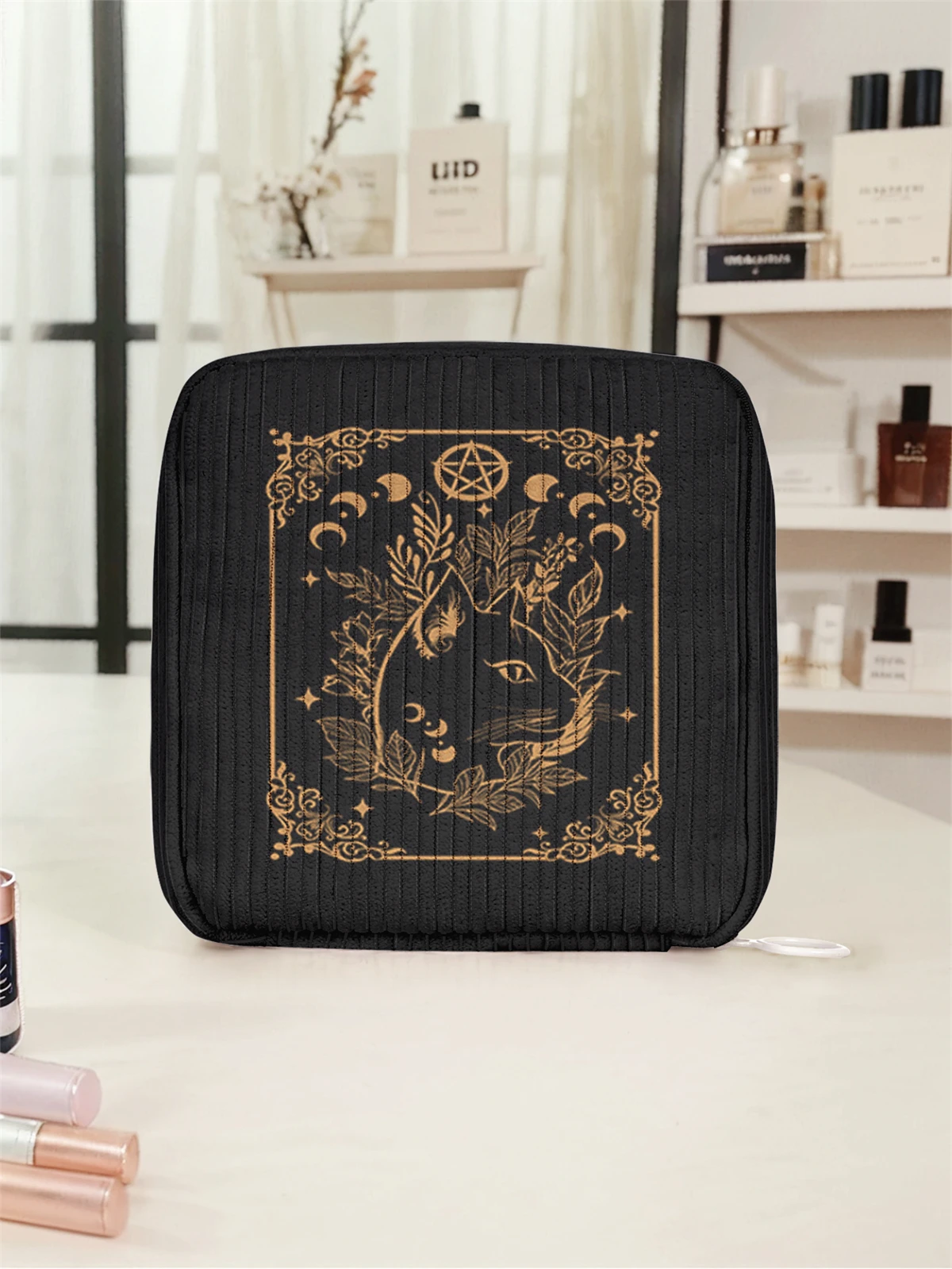 Cat pattern printed sanitary napkin storage bag, women's lightweight tissue bag, sanitary tissue bag