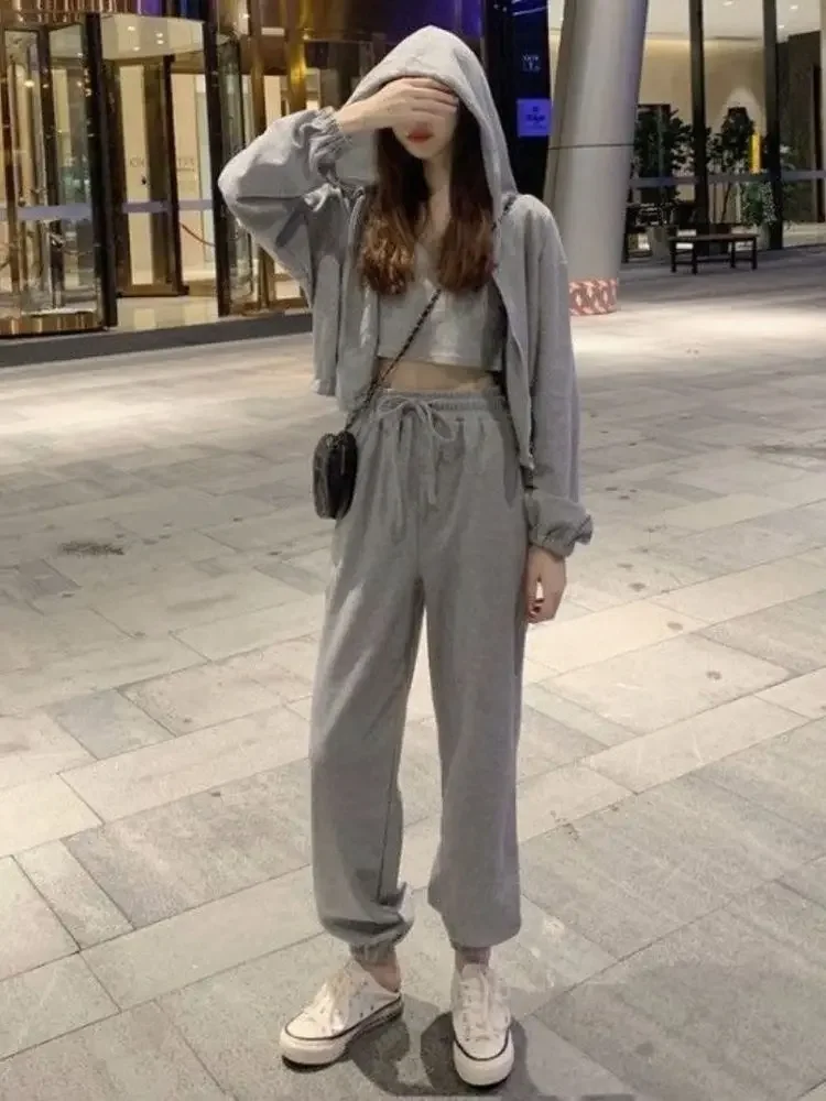 Korean Style Women's Athleisure Tracksuit - Trendy Sweatshirt & Joggers main image 1