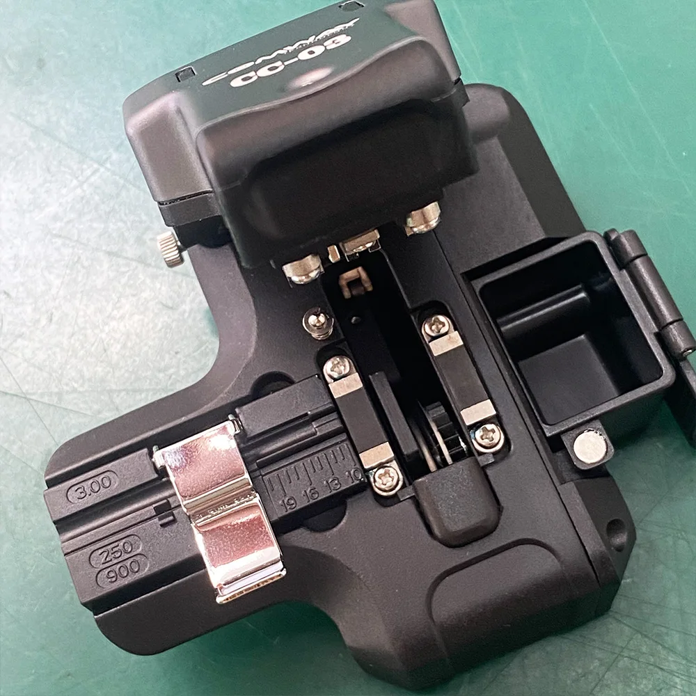 Free shipping COMWAY CC-03 single action high-precision fiber optic cutter does not require a second push