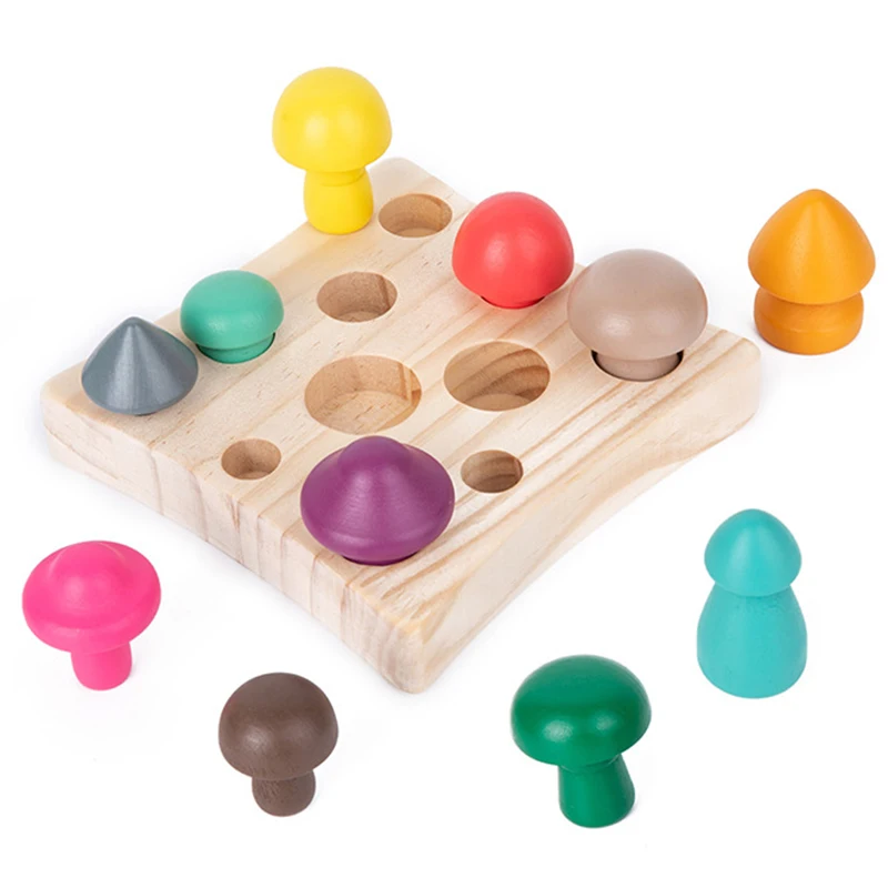 Le Toy Van - PL092 - Gioco educativo con Martello in Legno 1 Anno, Mr Mushrooms, Giocattolo Montessori, Include 5 Chiodini a Forma di Fungo e Un Martello a Forma di Coniglio