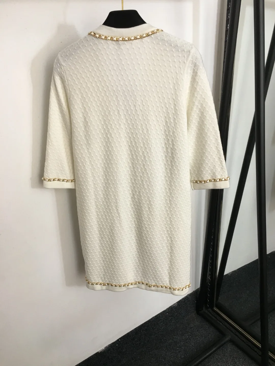 

2023 New Hardware Chain Edge Wrapped V-Neck Short Sleeve Wool Knit Dress Mid length Cardigan