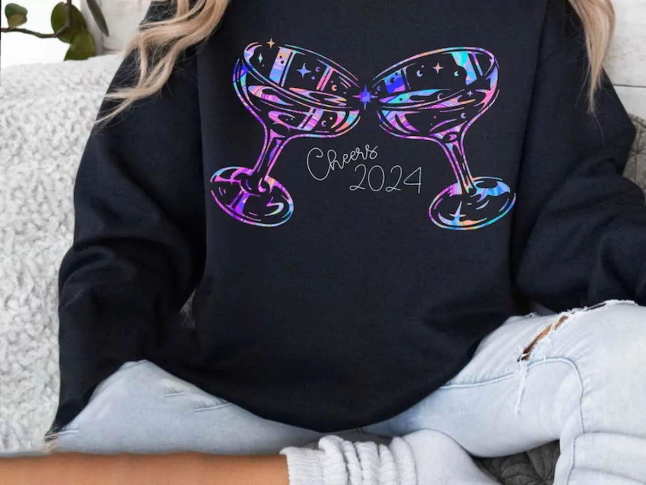 Cheers to the New Year Sweatshirt Cheers 2024 NYE Shirt Retro Champagne Tis The Season Tee Trendy Design Winter Women Clothes