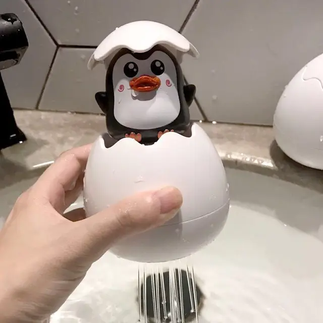 Baby Swimming Bathroom Bathing Shower Toy Children's Penguin Egg Water Spray Sprinkler Sprinkling Toy Kids Water Clockwork Toys 1