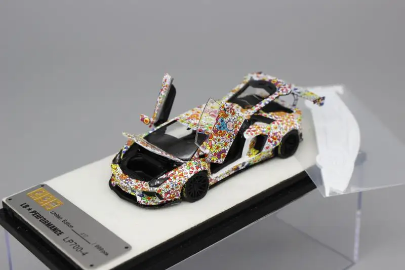 Pgm 1:64ためアヴェンタドールLP700-4太陽の花合金全開限定版