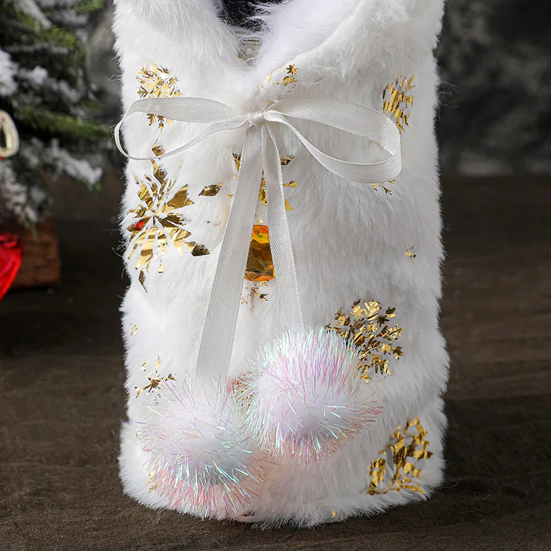2 Housses Déco Pour Bouteille De Vin De Noël - En Forme De Petit Manteau, Avec Bouton Et Col - Pour Décoration De Table Ou Cadeau - 2