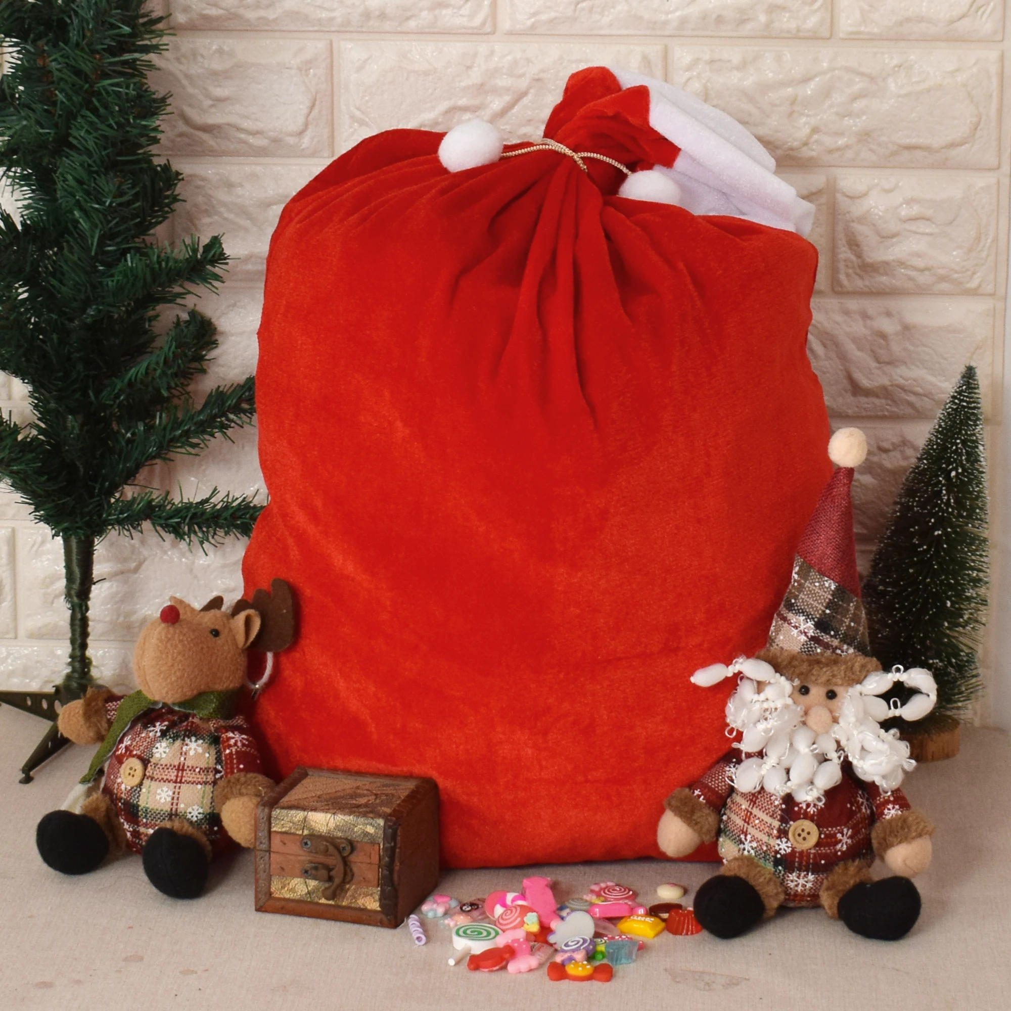Christmas Gift Bags 1Pcs Christmas Sacks Red Velvet Santa Claus Bags With Drawstring Large Xmas Santa Present Storage
