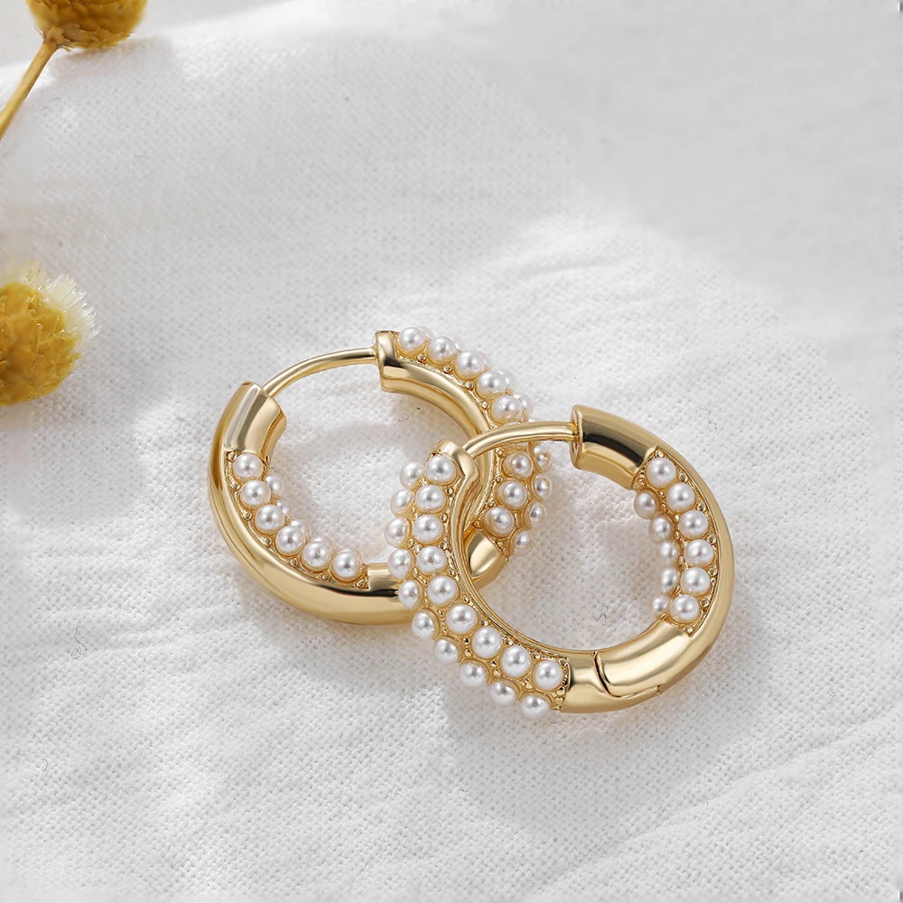 2025 New Trendy Gold Color Copper Round Circle Hoop Earrings for Women Small Simulated Pearls Huggie Hoops Korean Jewelry