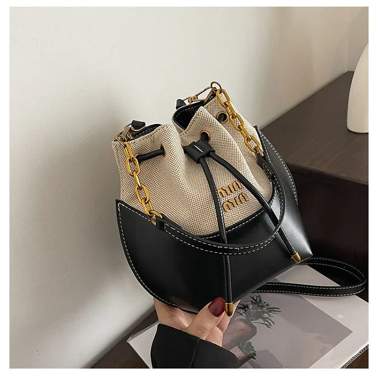 Shoulder bag canvas shoulder bag lady messenger bag Handheld Bucket Bag Women Fashionable Casual Shoulder Bag Korean Version Niche Simple High-end Crossbody