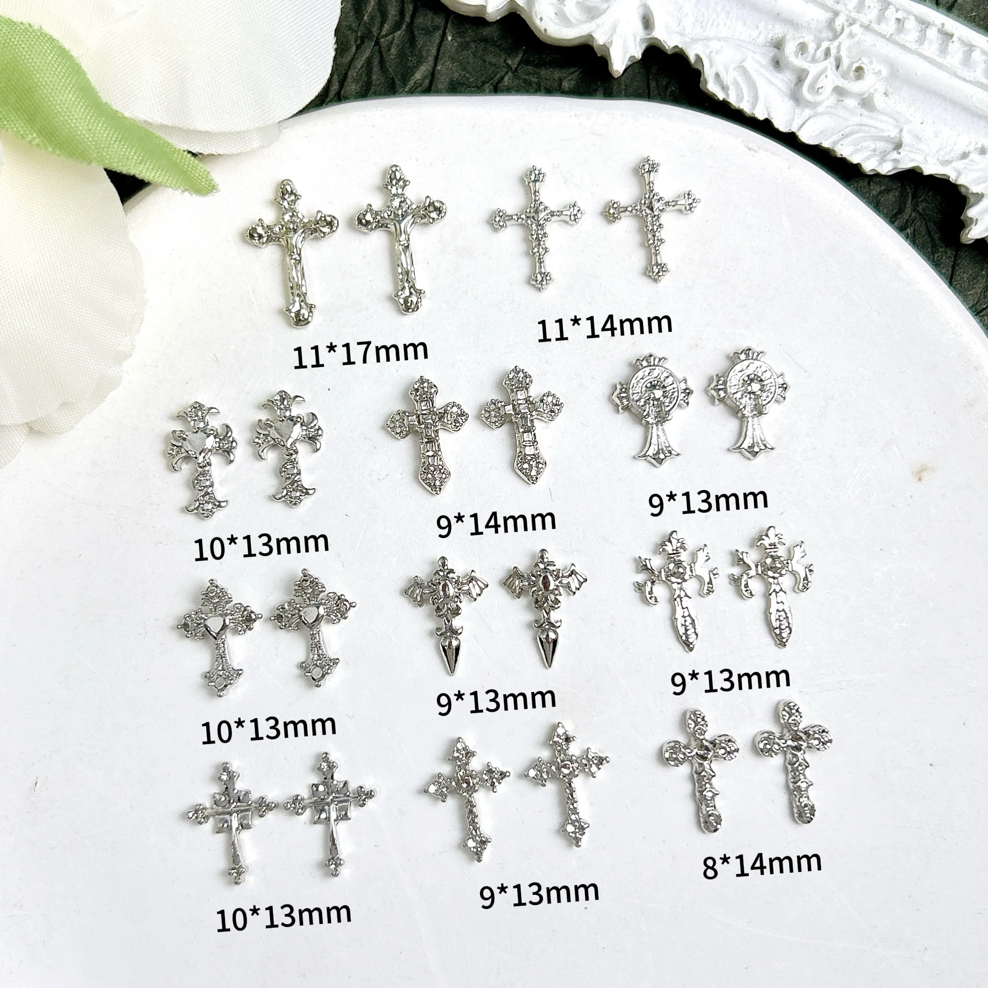 30PCS Retro Exquisite Tricolor Alloy Cross Nail Art Charms 3D Multiple Styles Shinny Cross Nail Decorations DIY Punk Style Nails