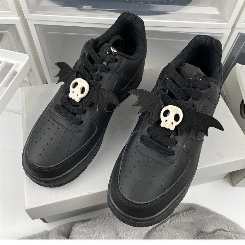 Skull Wings Shoe Buckle Ornaments Men Women Personality Dark Gothic DIY Shoelace Buckle Decorative aj1 Shoelace Accessories