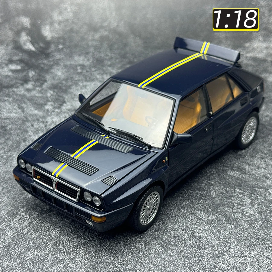 「おはよう様」専用 1/18 京商Lancia Delta Integrale 1/18 Kyosho Lancia Delta HF Integrale White Diecast Car