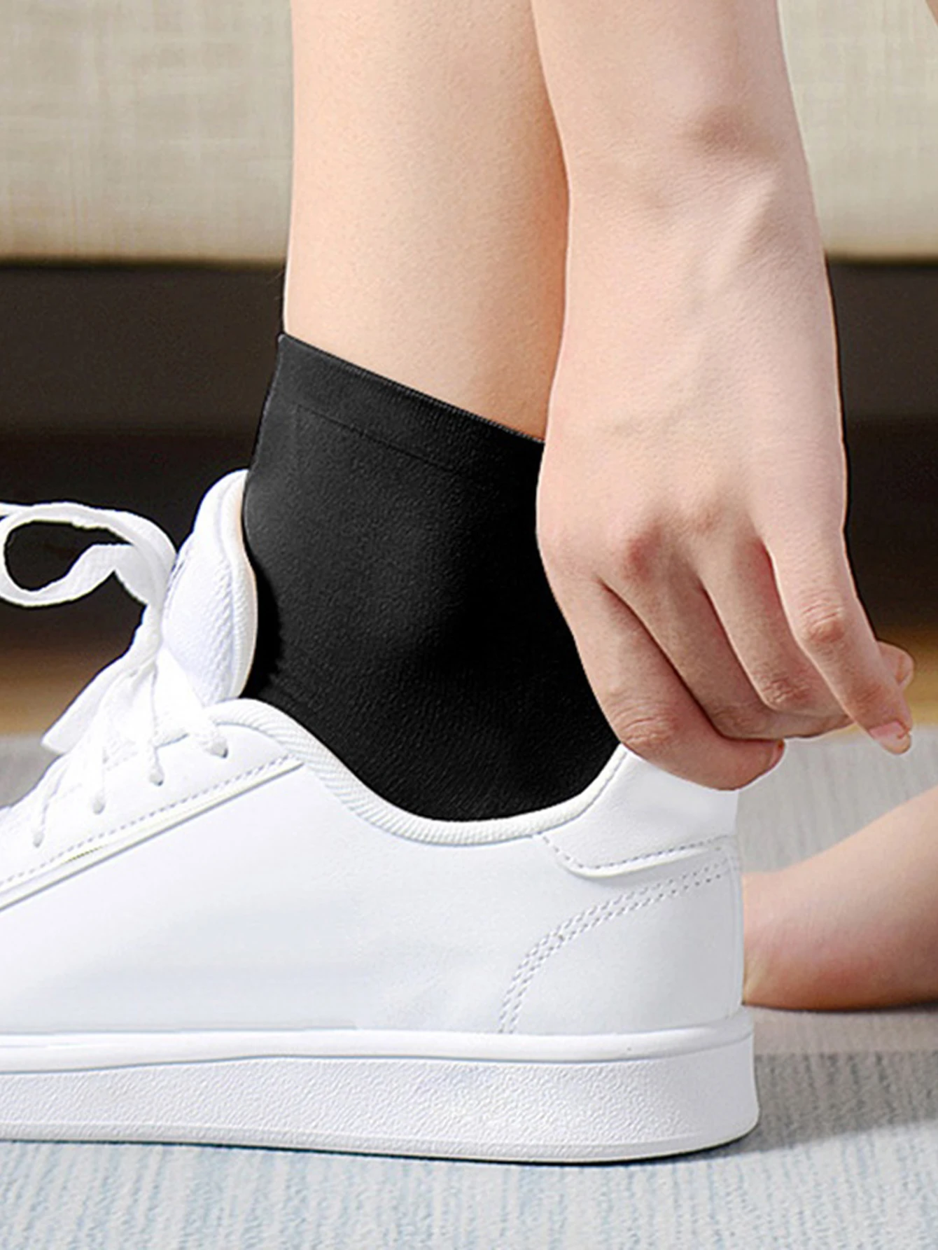 Breathable Gel Heel Socks for Cracked Feet