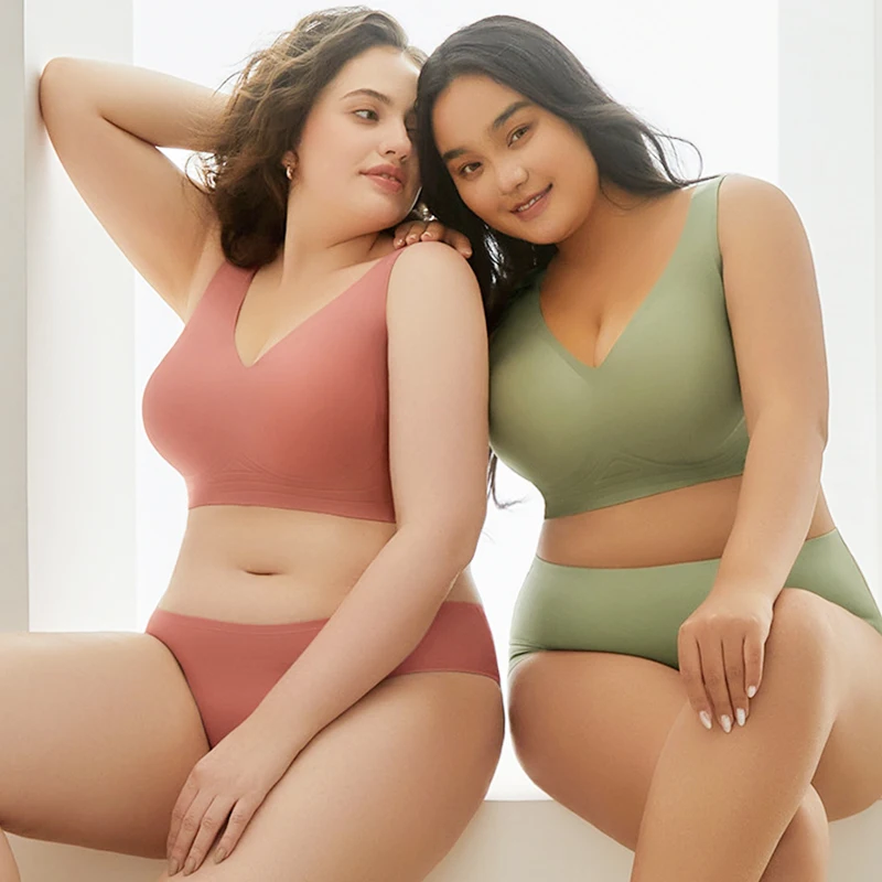 Women's Plus Size Bra and Panty Sets Seamless No Show Lingerie Set Racerback Bra and High Waisted Underwear