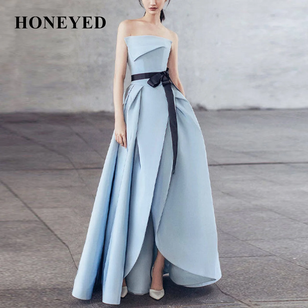 

Blue Sleeveless Cocktail Dress for Women Satin Layered Side Slits Quinceanera Ball Gown Belt Long Elegant Evening Party Dresses